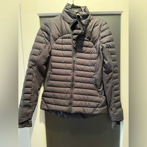 Womans lululemon jacket sz 2